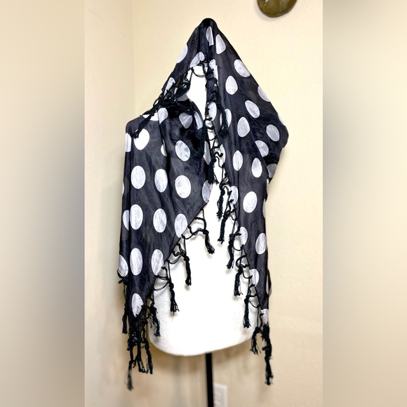 CODELLO 100% Silk Black& White Polka Dot Print Lightweight Everyday Tassel Scarf - Picture 3 of 9